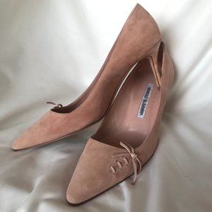 MANOLO BLAHNIK pink suede pointy toe heel